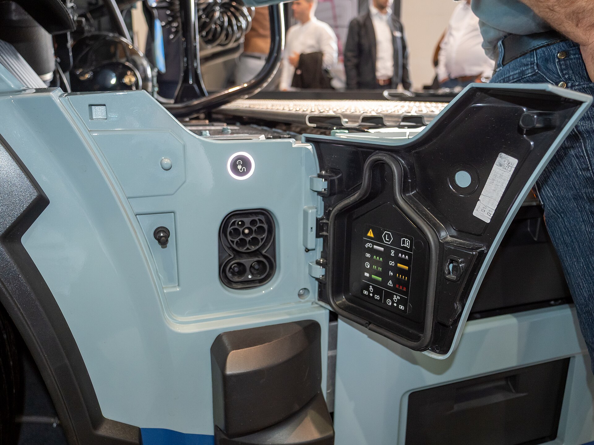 MAN eTGM completes the electric line-up: 16 tonnes, up to 480 km